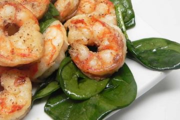 Garlicky shrimp and spinach